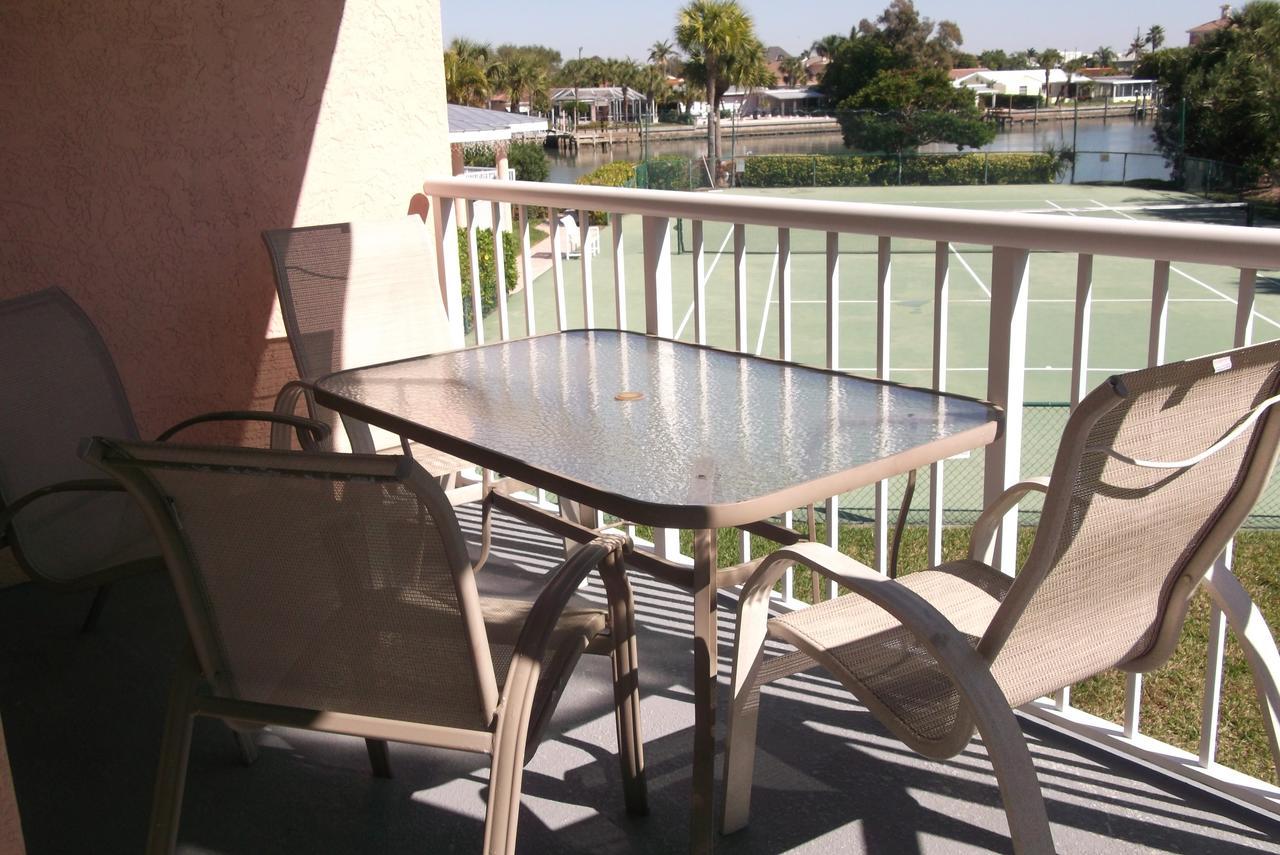 Sunrise Resort By Liberte' St. Pete Beach Exteriör bild